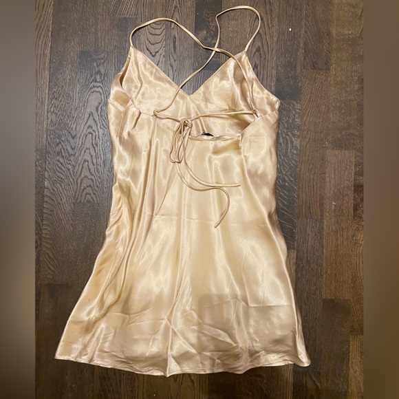 Park & Fifth Kent pale gold satin mini dress NWT - Picture 8 of 10